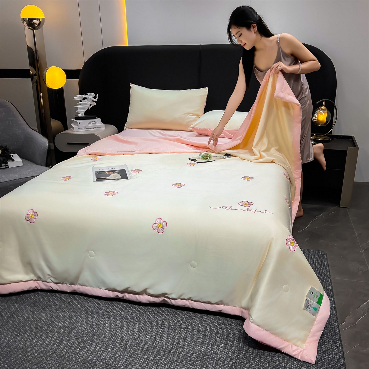 91家纺网 家纺一手货源 找家纺 （总）梵蒂莎 2026新款满绣系列-水洗真丝空调被水洗冰丝夏被四件套夏凉被（需要买家秀，加微信）