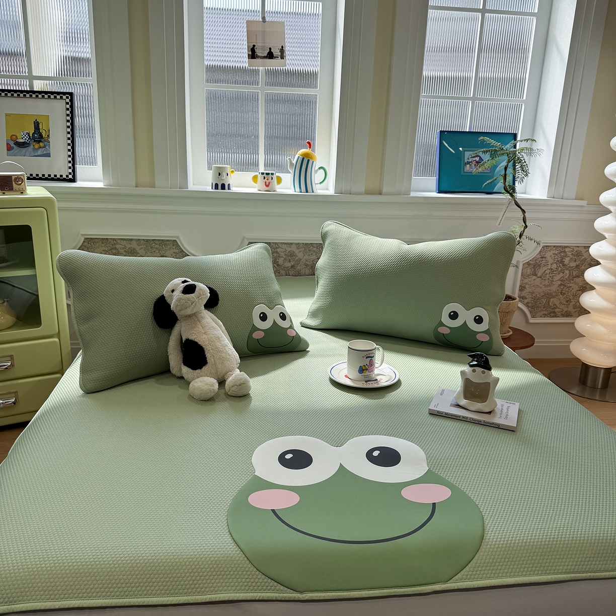 91家纺网 家纺一手货源 找家纺 GUJARY古家丽 2026新款即凉萌趣中分子床笠凉席三件套-风格一 青呱仔