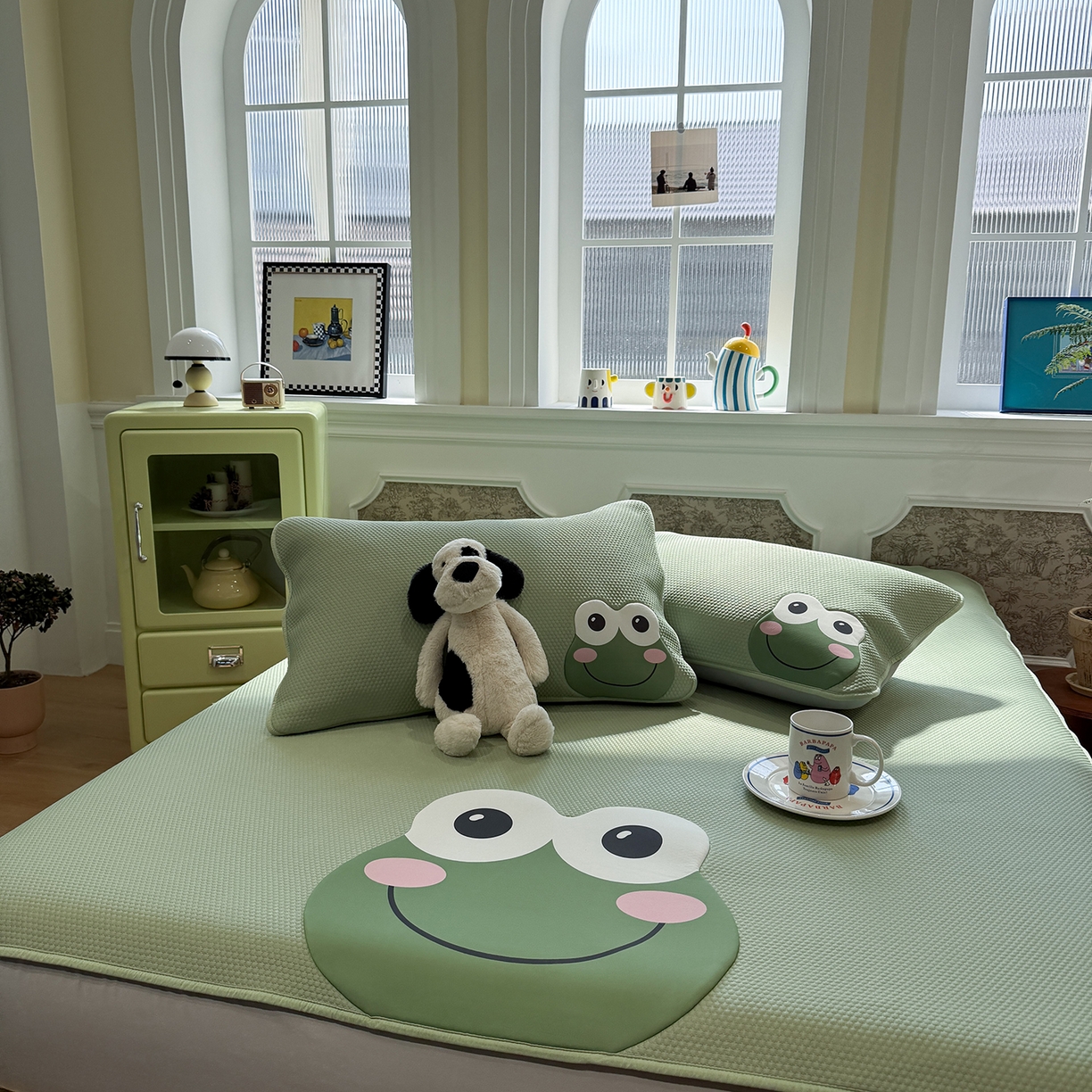 91家纺网 家纺一手货源 找家纺 GUJARY古家丽 2026新款即凉萌趣中分子床笠凉席三件套-风格一 青呱仔