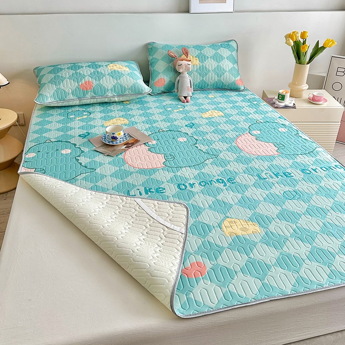 91家纺网 家纺一手货源 找家纺 佳鸿家纺 2026新款卡通乳胶凉席二件套三件套冰丝软席空调席跨境爆款 恐龙