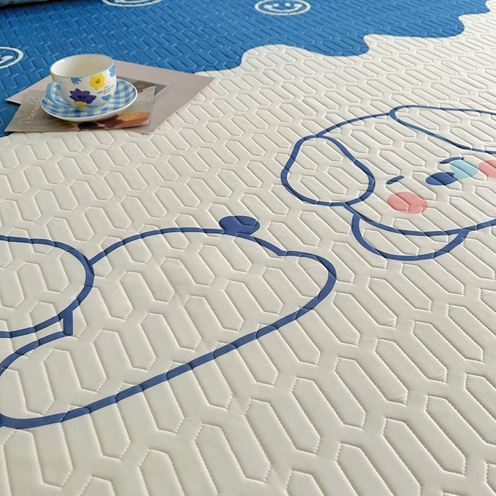 91家纺网 家纺一手货源 找家纺 佳鸿家纺 2026新款卡通乳胶凉席二件套三件套冰丝软席空调席跨境爆款 趴趴狗