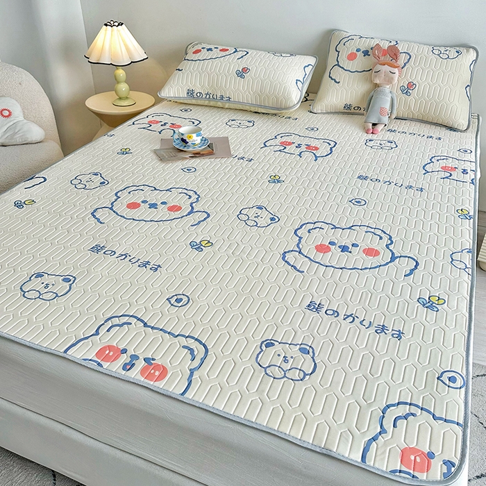 91家纺网 家纺一手货源 找家纺 佳鸿家纺 2026新款卡通乳胶凉席二件套三件套冰丝软席空调席跨境爆款 抱抱