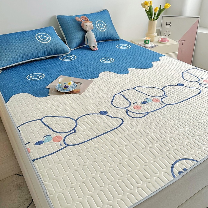 91家纺网 家纺一手货源 找家纺 佳鸿家纺 2026新款卡通乳胶凉席二件套三件套冰丝软席空调席跨境爆款 趴趴狗