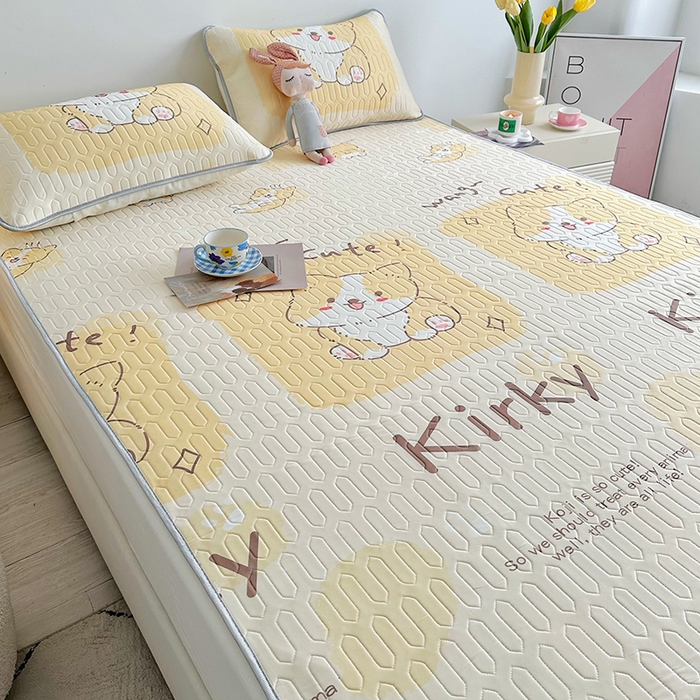 91家纺网 家纺一手货源 找家纺 佳鸿家纺 2026新款卡通乳胶凉席二件套三件套冰丝软席空调席跨境爆款 柴犬