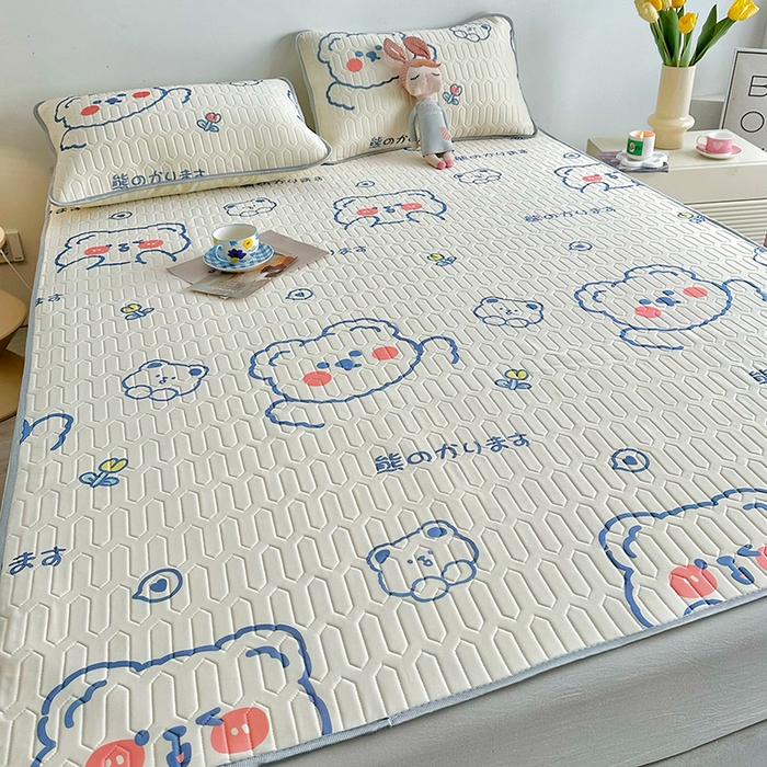 91家纺网 家纺一手货源 找家纺 佳鸿家纺 2026新款卡通乳胶凉席二件套三件套冰丝软席空调席跨境爆款 抱抱