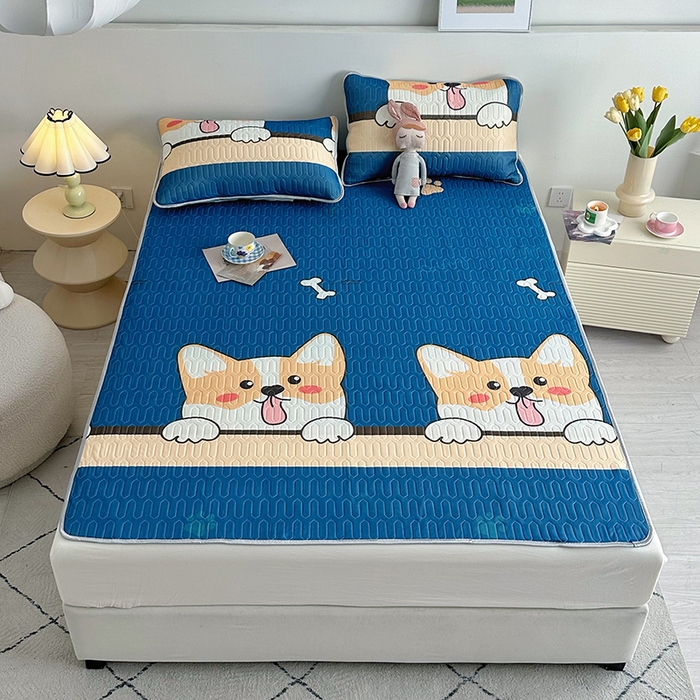 91家纺网 家纺一手货源 找家纺 佳鸿家纺 2026新款卡通乳胶凉席二件套三件套冰丝软席空调席跨境爆款 柯基