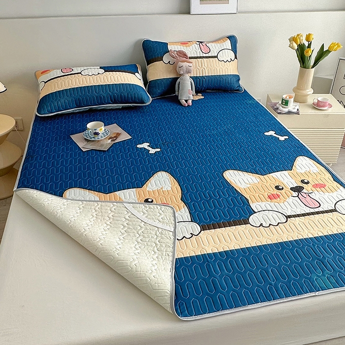 91家纺网 家纺一手货源 找家纺 佳鸿家纺 2026新款卡通乳胶凉席二件套三件套冰丝软席空调席跨境爆款 柯基