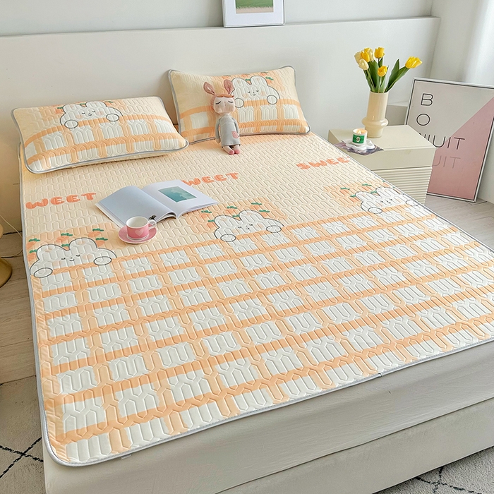 91家纺网 家纺一手货源 找家纺 佳鸿家纺 2026新款卡通乳胶凉席二件套三件套冰丝软席空调席跨境爆款 萝卜兔