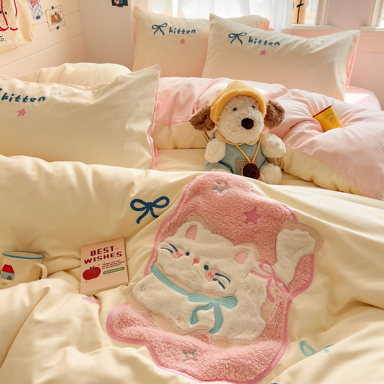 91家纺网 家纺一手货源 找家纺 我心家纺 2026新款卡通刺绣四件套 露营小猫-米黄