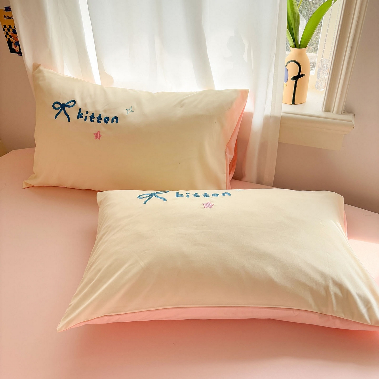 91家纺网 家纺一手货源 找家纺 我心家纺 2026新款卡通刺绣四件套 露营小猫-米黄