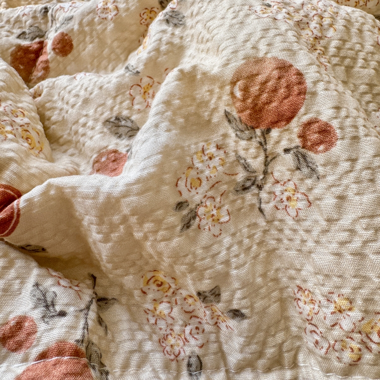 91家纺网 家纺一手货源 找家纺 禾沐 2026新款云感泡芙棉床盖夏被四件套AA款（夏被款） 柿柿如意