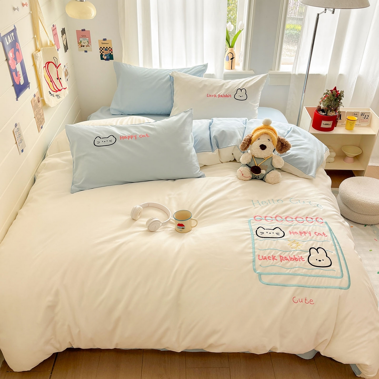 91家纺网 家纺一手货源 找家纺 我心家纺 2026新款卡通刺绣四件套 猫兔日记-白