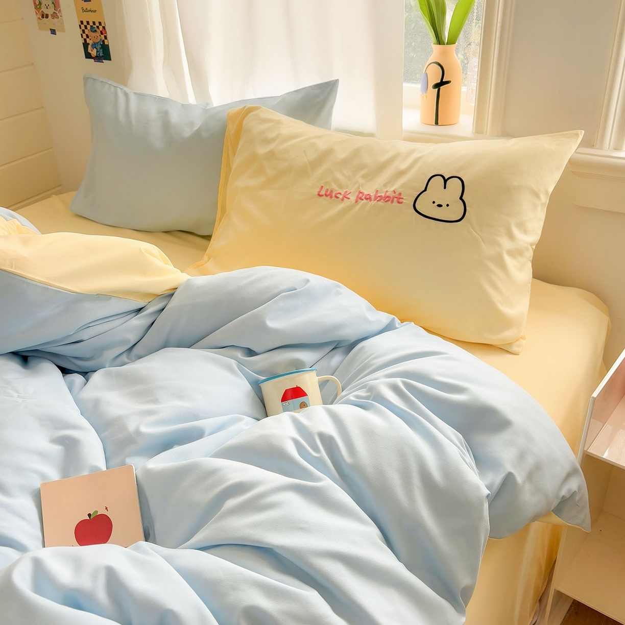 91家纺网 家纺一手货源 找家纺 我心家纺 2026新款卡通刺绣四件套 猫兔日记-蓝黄