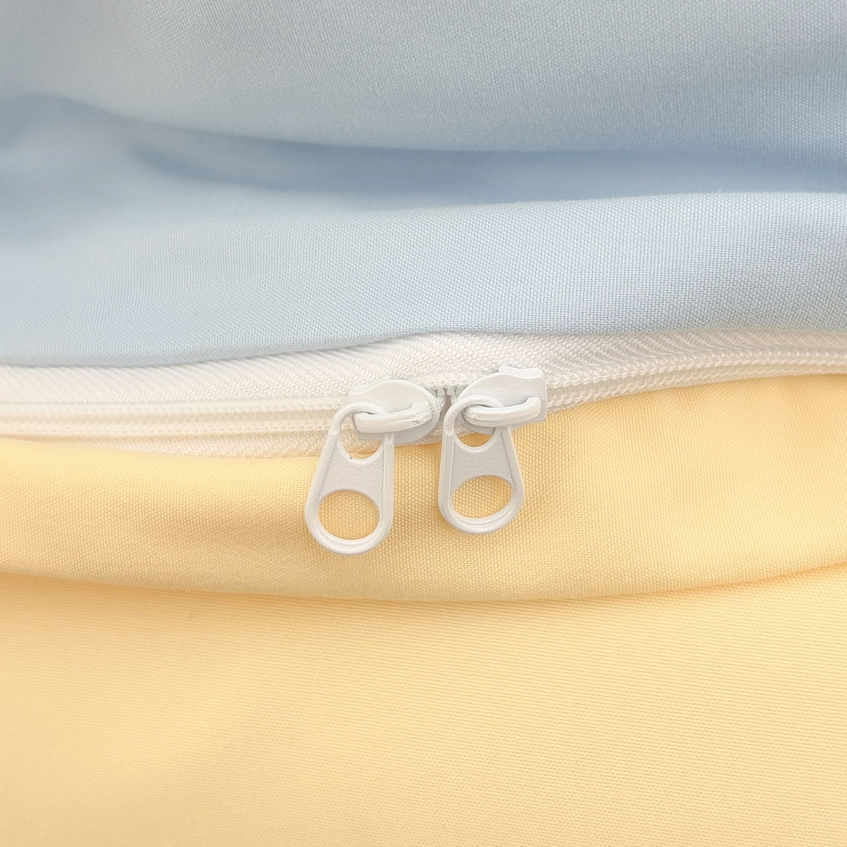 91家纺网 家纺一手货源 找家纺 我心家纺 2026新款卡通刺绣四件套 猫兔日记-蓝黄