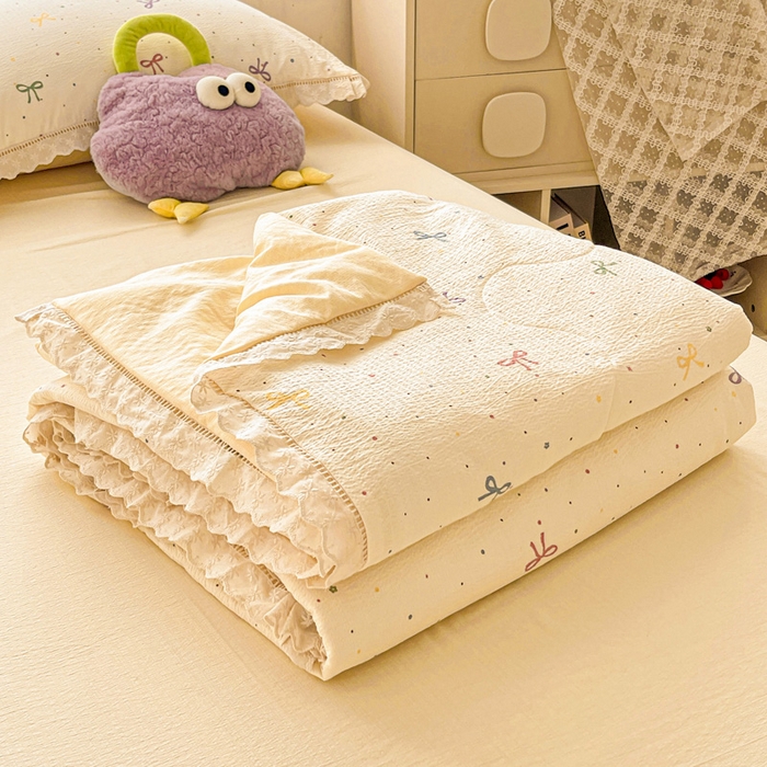 91家纺网 家纺一手货源 找家纺 （总）仟网汇 2026新款云感木棉皱皱纱全棉花边款夏被四件套