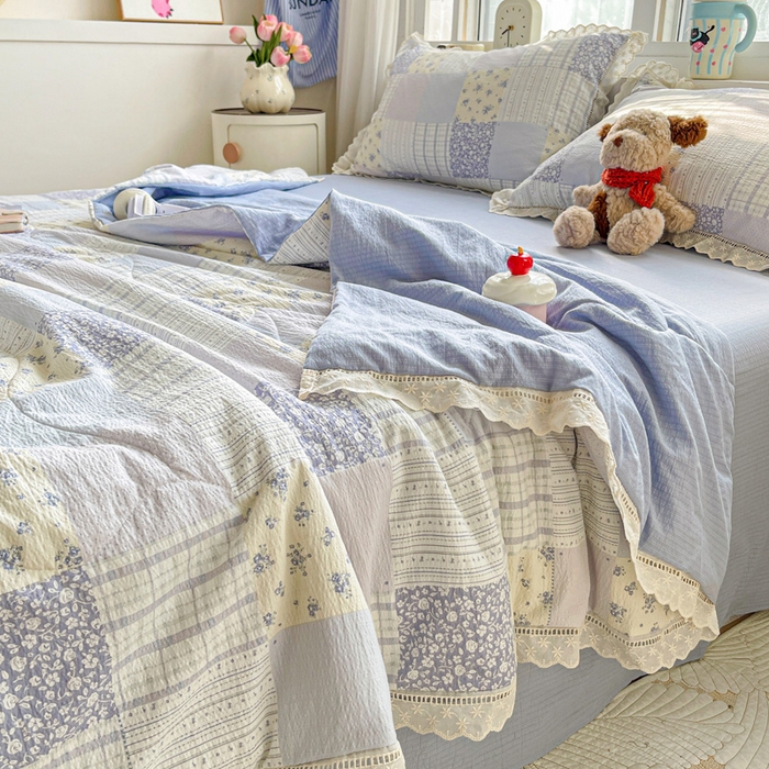 91家纺网 家纺一手货源 找家纺 仟网汇 2026新款云感木棉皱皱纱全棉花边款夏被四件套 百福兰