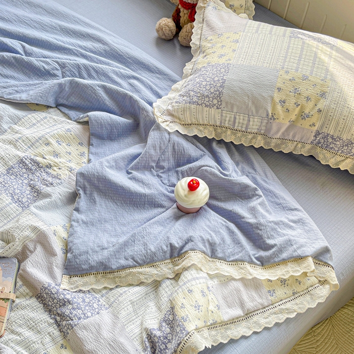 91家纺网 家纺一手货源 找家纺 仟网汇 2026新款云感木棉皱皱纱全棉花边款夏被四件套 百福兰