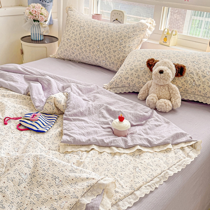 91家纺网 家纺一手货源 找家纺 仟网汇 2026新款云感木棉皱皱纱全棉花边款夏被四件套 花园兔