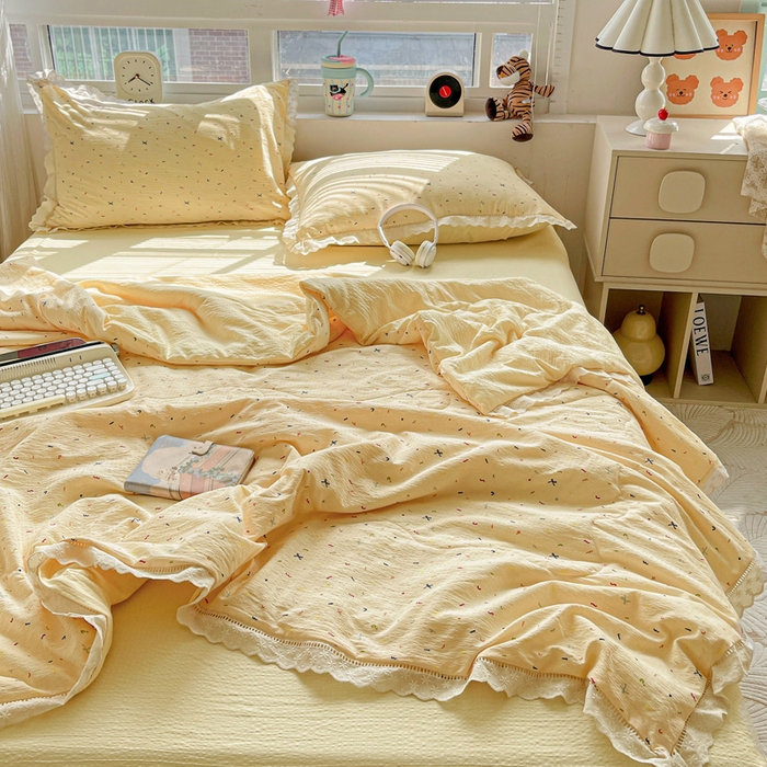 91家纺网 家纺一手货源 找家纺 仟网汇 2026新款云感木棉皱皱纱全棉花边款夏被四件套 芝士奶酪