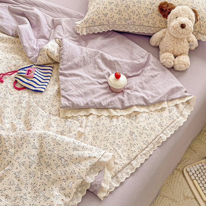 91家纺网 家纺一手货源 找家纺 仟网汇 2026新款云感木棉皱皱纱全棉花边款夏被四件套 花园兔