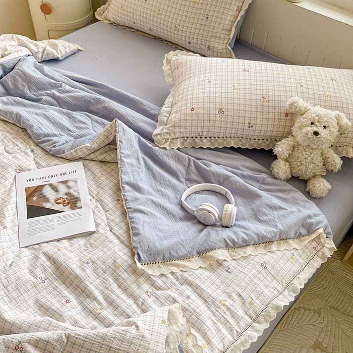 91家纺网 家纺一手货源 找家纺 仟网汇 2026新款云感木棉皱皱纱全棉花边款夏被四件套 遇见