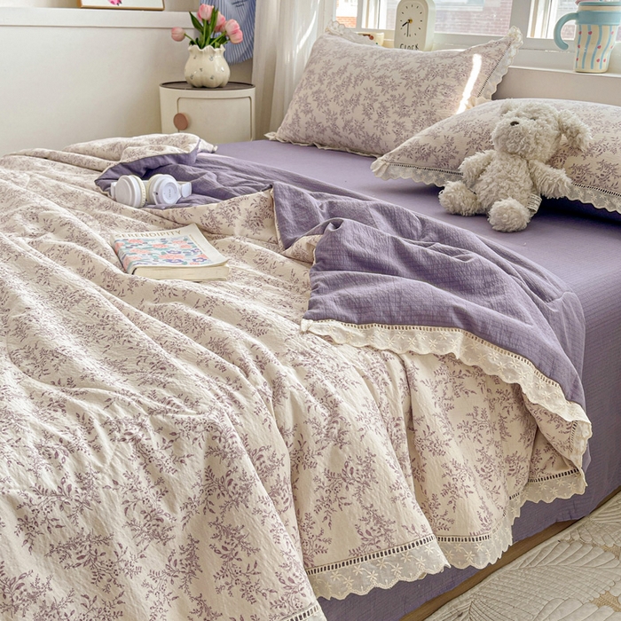 91家纺网 家纺一手货源 找家纺 仟网汇 2026新款云感木棉皱皱纱全棉花边款夏被四件套 紫苏