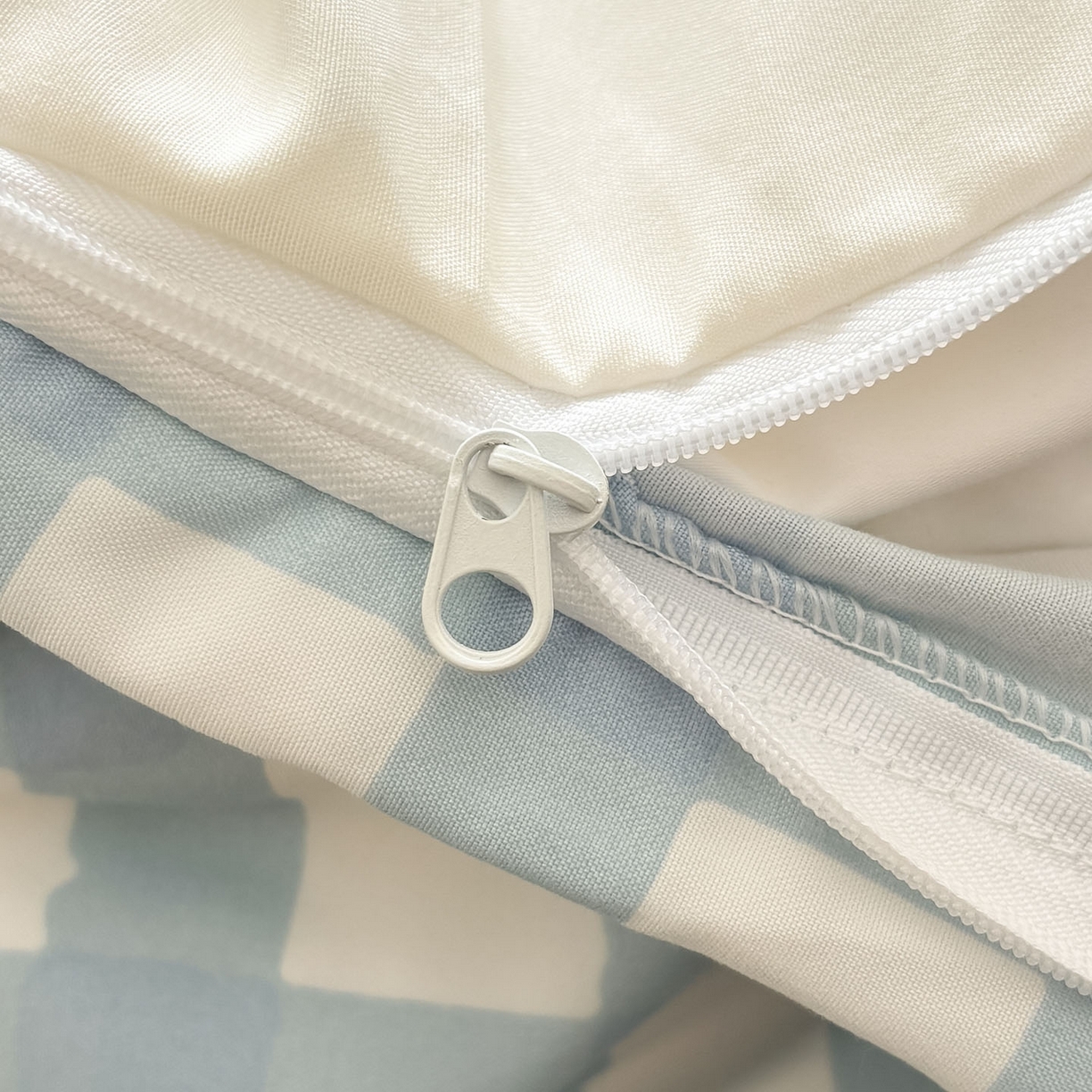 91家纺网 家纺一手货源 找家纺 我心家纺 2026新款卡通刺绣四件套 沙发猫-白