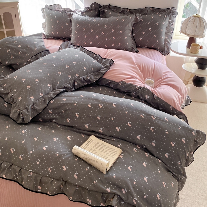 91家纺网 家纺一手货源 找家纺 仟网汇 2026新款A类赫本针织双层纱床盖四件套床盖夏被四件套 复古樱桃