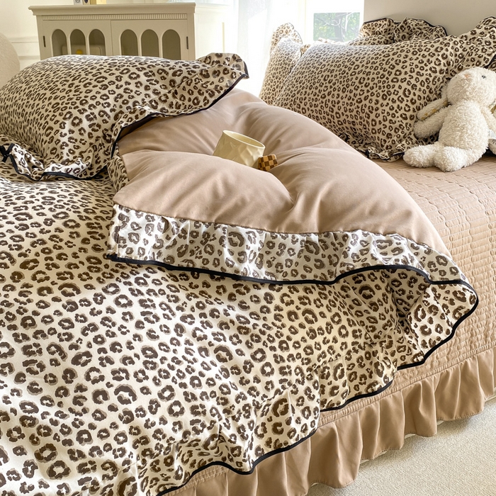 91家纺网 家纺一手货源 找家纺 仟网汇 2026新款A类赫本针织双层纱床盖四件套床盖夏被四件套 奶咖豹纹