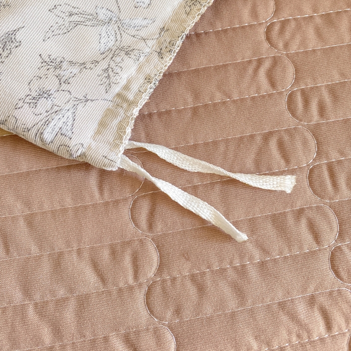 91家纺网 家纺一手货源 找家纺 仟网汇 2026新款A类赫本针织双层纱床盖四件套床盖夏被四件套 花满楼