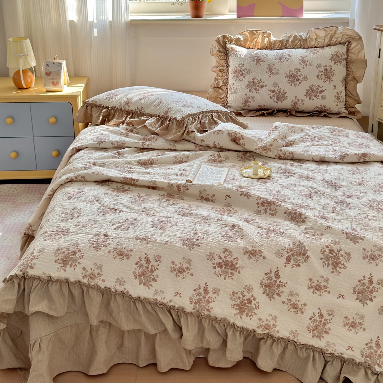 91家纺网 家纺一手货源 找家纺 禾沐 2026新款云感泡芙棉床盖夏被四件套AA款（夏被款） 小苍兰