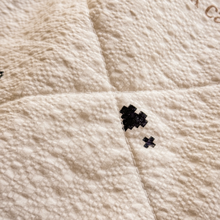 91家纺网 家纺一手货源 找家纺 梵希雅 2026新款泡芙纱床盖夏被四件套 奥利奥小猫