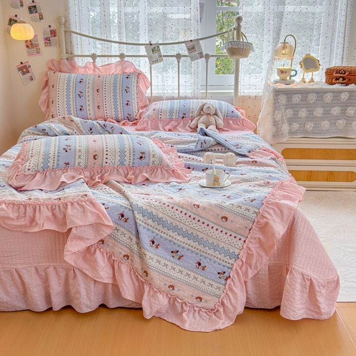 91家纺网 家纺一手货源 找家纺 梵希雅 2026新款泡芙纱床盖夏被四件套 费尔岛小狗