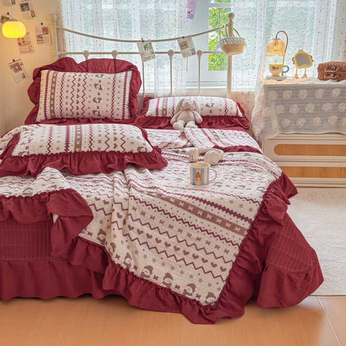 91家纺网 家纺一手货源 找家纺 梵希雅 2026新款泡芙纱床盖夏被四件套 红色小雪人