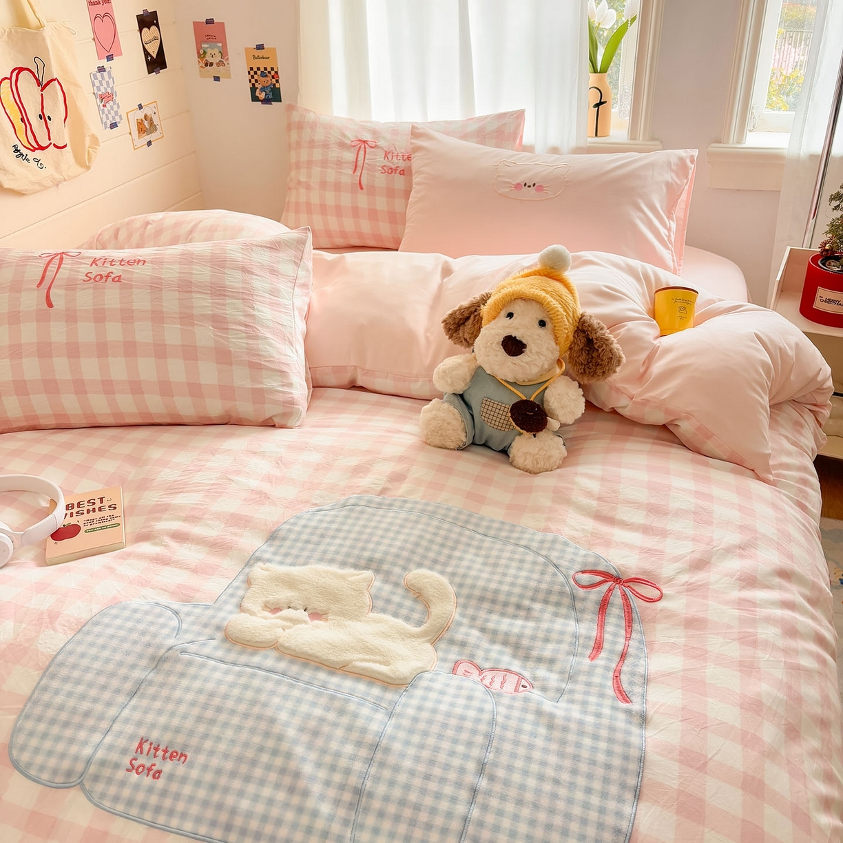 91家纺网 家纺一手货源 找家纺 我心家纺 2026新款卡通刺绣四件套 沙发猫-粉格