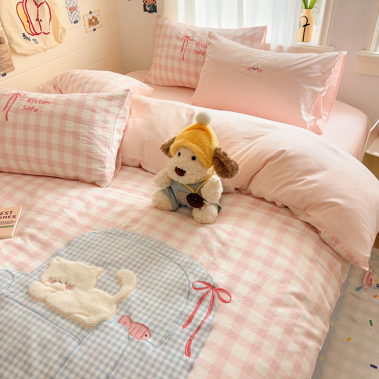 91家纺网 家纺一手货源 找家纺 我心家纺 2026新款卡通刺绣四件套 沙发猫-粉格