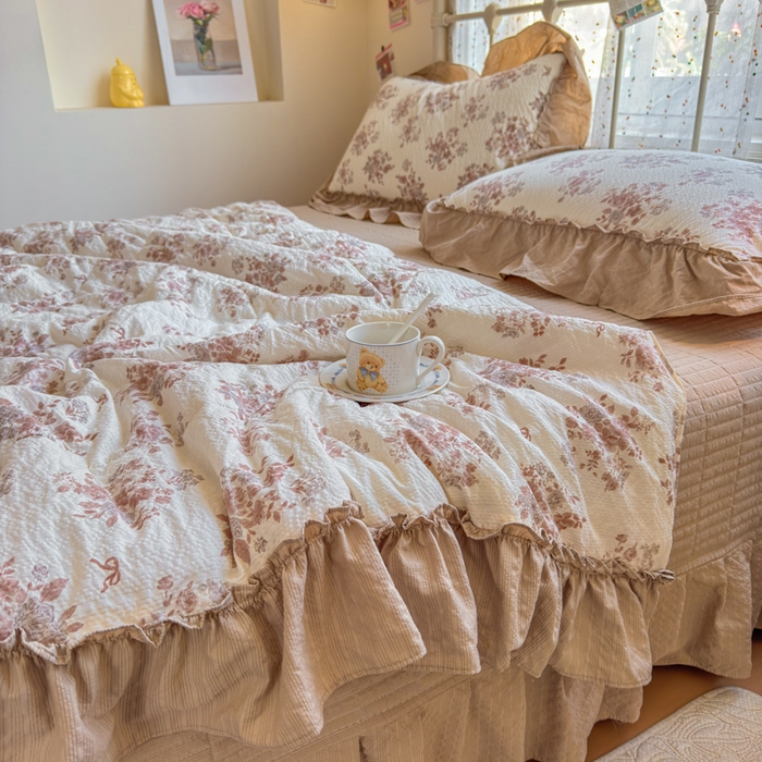 91家纺网 家纺一手货源 找家纺 梵希雅 2026新款泡芙纱床盖夏被四件套 小苍兰