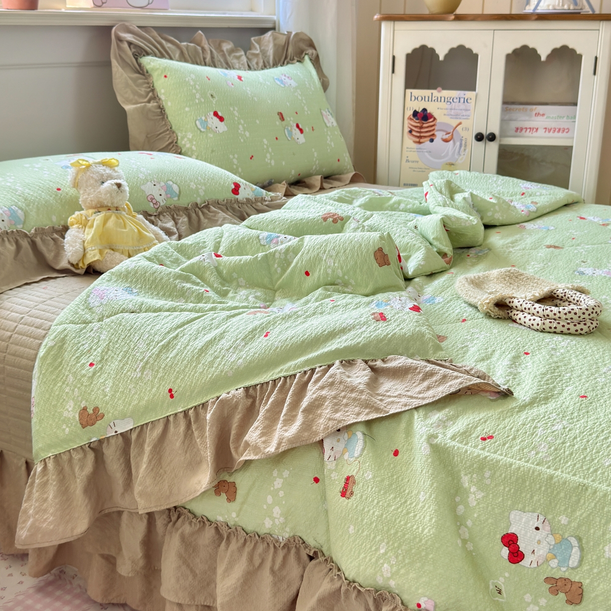 91家纺网 家纺一手货源 找家纺 禾沐 2026新款云感泡芙棉床盖夏被四件套AA款（夏被款） 小猫拉车