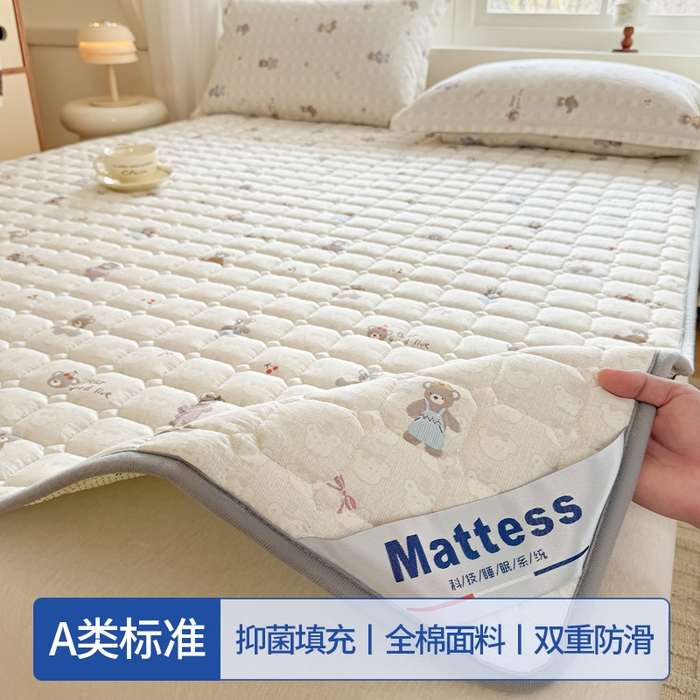 91家纺网 家纺一手货源 找家纺 （总）丽诺床垫 2026新款全棉抑菌防滑床褥床垫兔兔邮票集