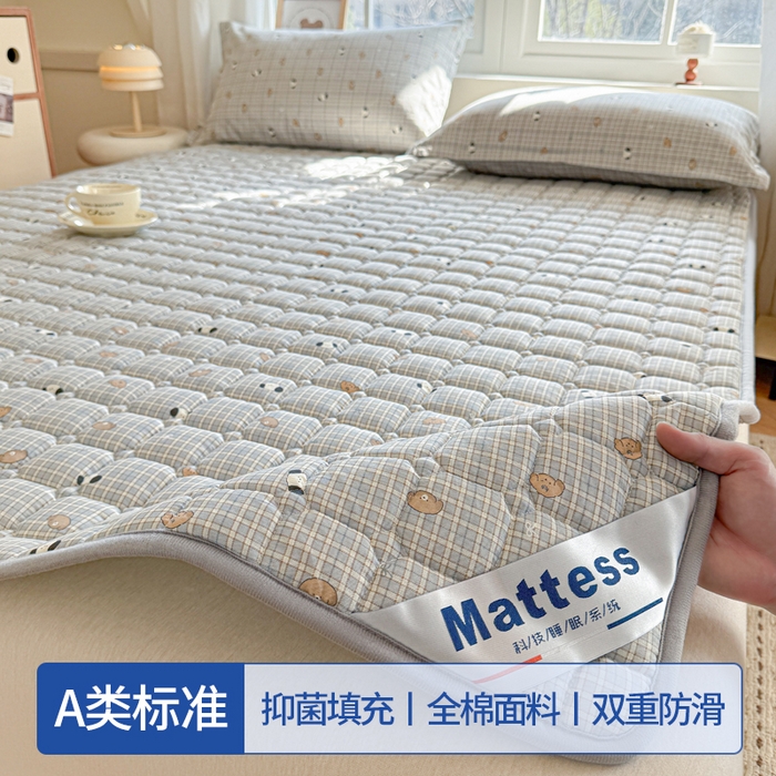 91家纺网 家纺一手货源 找家纺 （总）丽诺床垫 2026新款全棉抑菌防滑床褥床垫兔兔邮票集