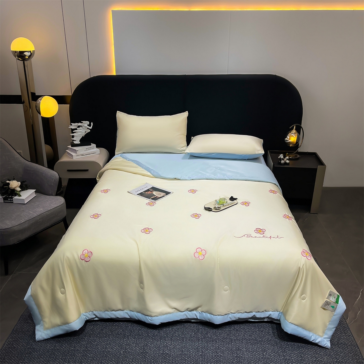 91家纺网 家纺一手货源 找家纺 梵蒂莎 2026新款满绣系列-水洗真丝空调被水洗冰丝夏被四件套夏凉被（需要买家秀，加微信） 花朵-白蓝