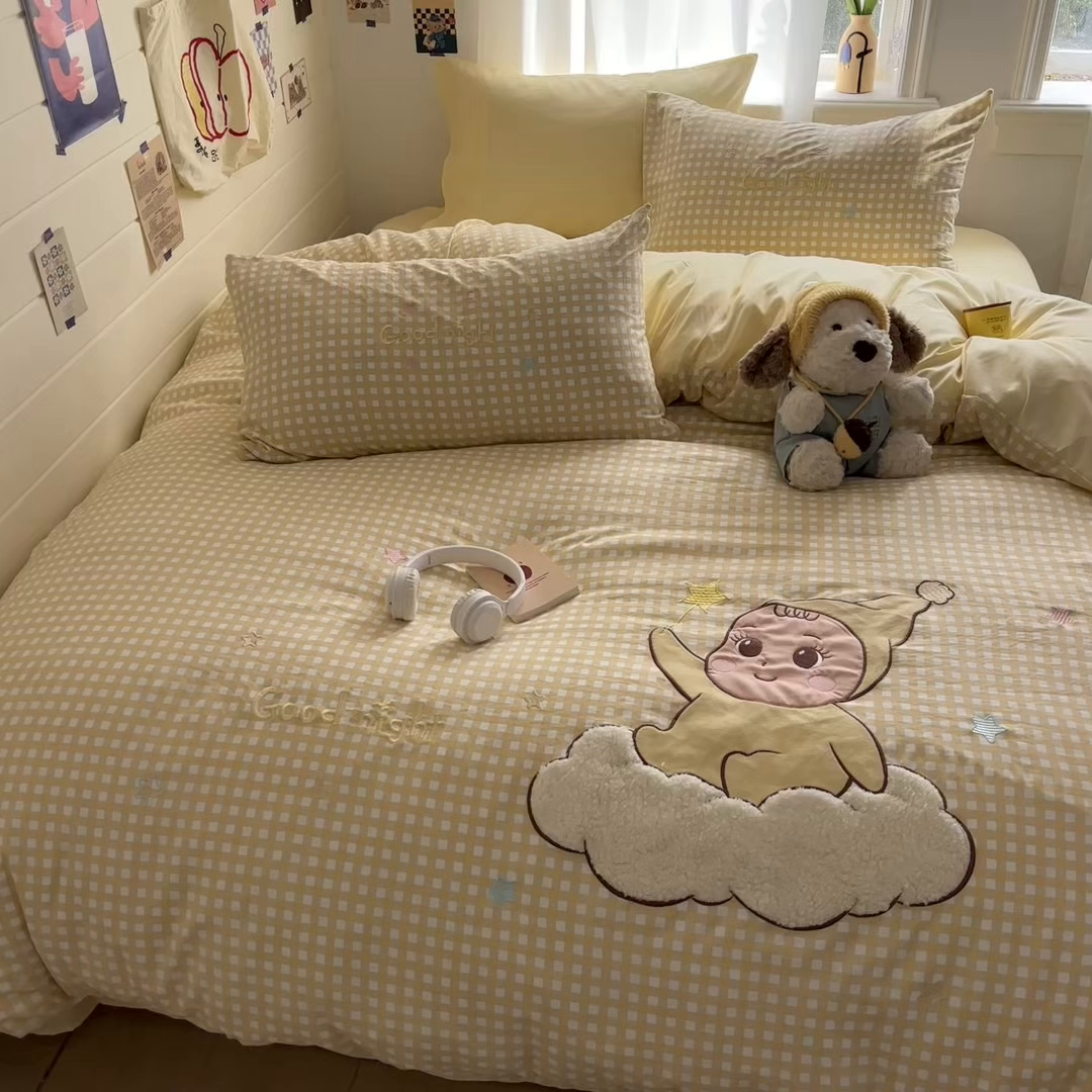 91家纺网 家纺一手货源 找家纺 我心家纺 2026新款卡通刺绣四件套 小萌宝-黄