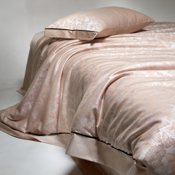 91家纺网 家纺一手货源 找家纺 金奇达家纺 2026新款丝光色织提花四件套-蝶梦浮光系列（标准号全网控价（折后券后）不低于359元 会员减50） 蝶梦浮光-织云橙