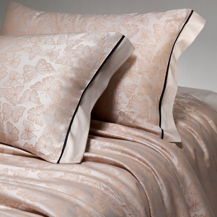 91家纺网 家纺一手货源 找家纺 金奇达家纺 2026新款丝光色织提花四件套-蝶梦浮光系列（标准号全网控价（折后券后）不低于359元 会员减50） 蝶梦浮光-织云橙