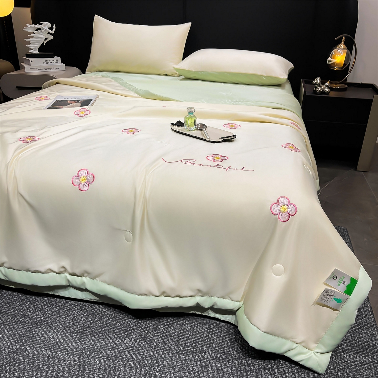 91家纺网 家纺一手货源 找家纺 梵蒂莎 2026新款满绣系列-水洗真丝空调被水洗冰丝夏被四件套夏凉被（需要买家秀，加微信） 花朵-白绿