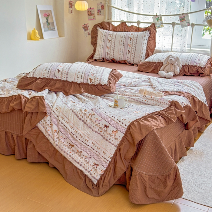 91家纺网 家纺一手货源 找家纺 梵希雅 2026新款泡芙纱床盖夏被四件套 栗色木马纹