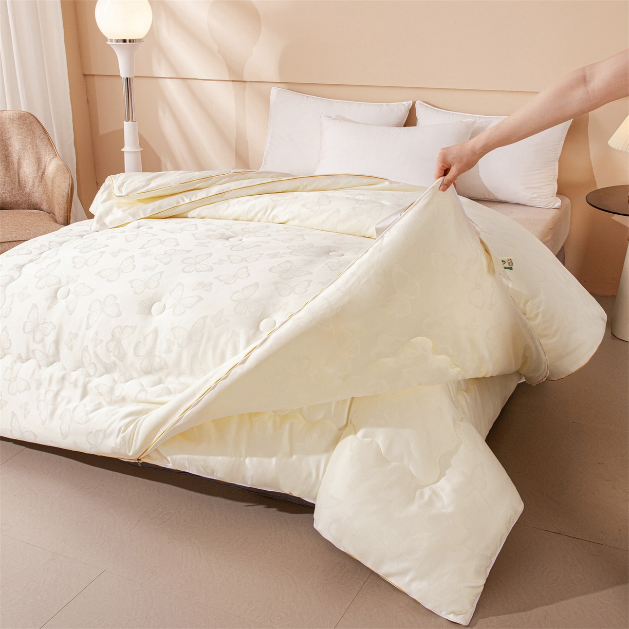 91家纺网 家纺一手货源 找家纺 小禹仔家纺 2026新款二合一拉链款蚕蛹蛋白子母被冬被春秋被夏被被子被芯加厚棉被-蝶梦系列 蝴蝶-米白