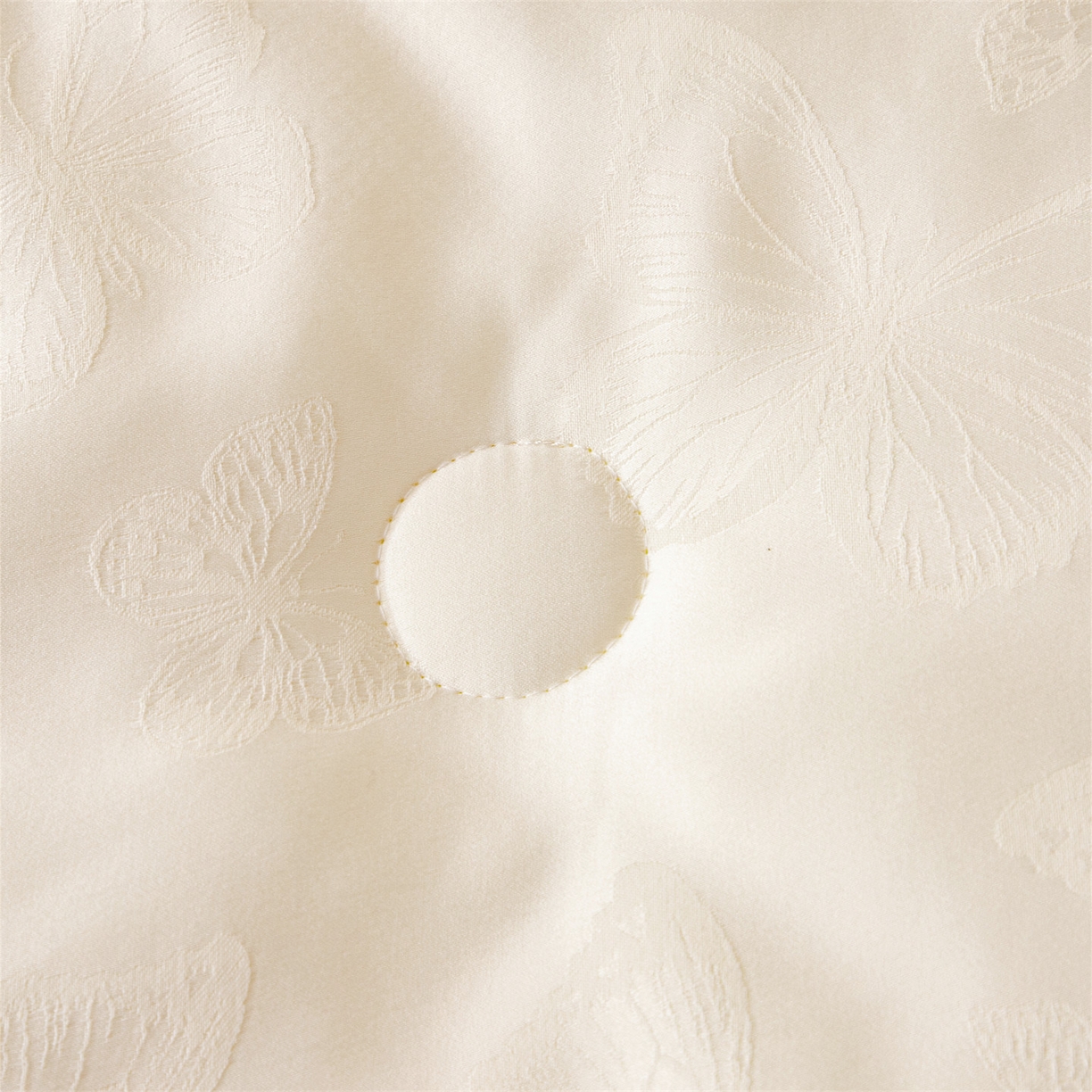 91家纺网 家纺一手货源 找家纺 小禹仔家纺 2026新款二合一拉链款蚕蛹蛋白子母被冬被春秋被夏被被子被芯加厚棉被-蝶梦系列 蝴蝶-米白