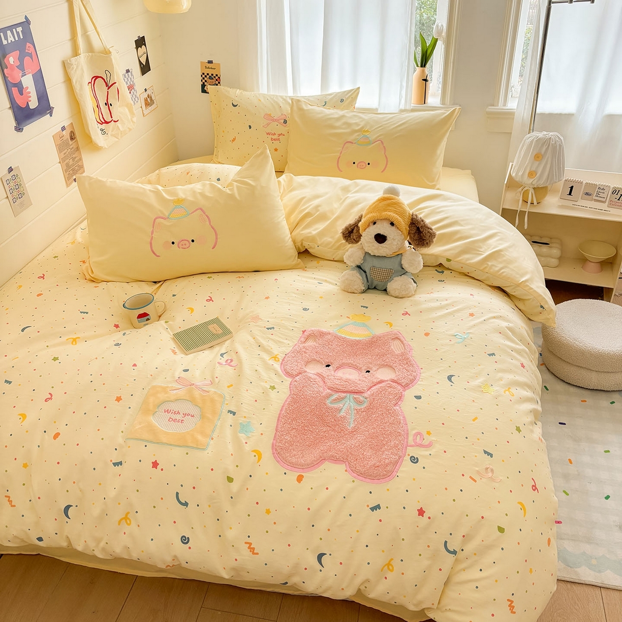 91家纺网 家纺一手货源 找家纺 我心家纺 2026新款卡通刺绣四件套 小猪的礼物-黄