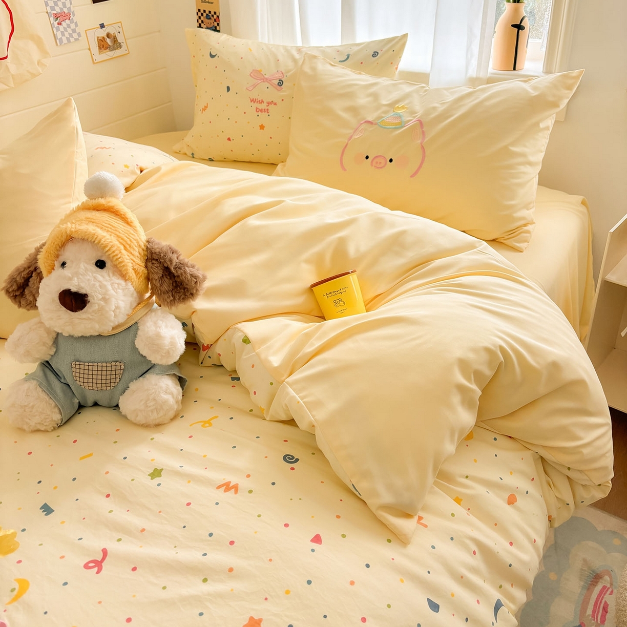 91家纺网 家纺一手货源 找家纺 我心家纺 2026新款卡通刺绣四件套 小猪的礼物-黄